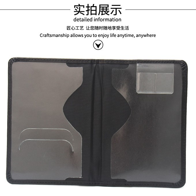 Porta passaporto in pelle di f - Qantas Travel Accessories recensione e prezzo
